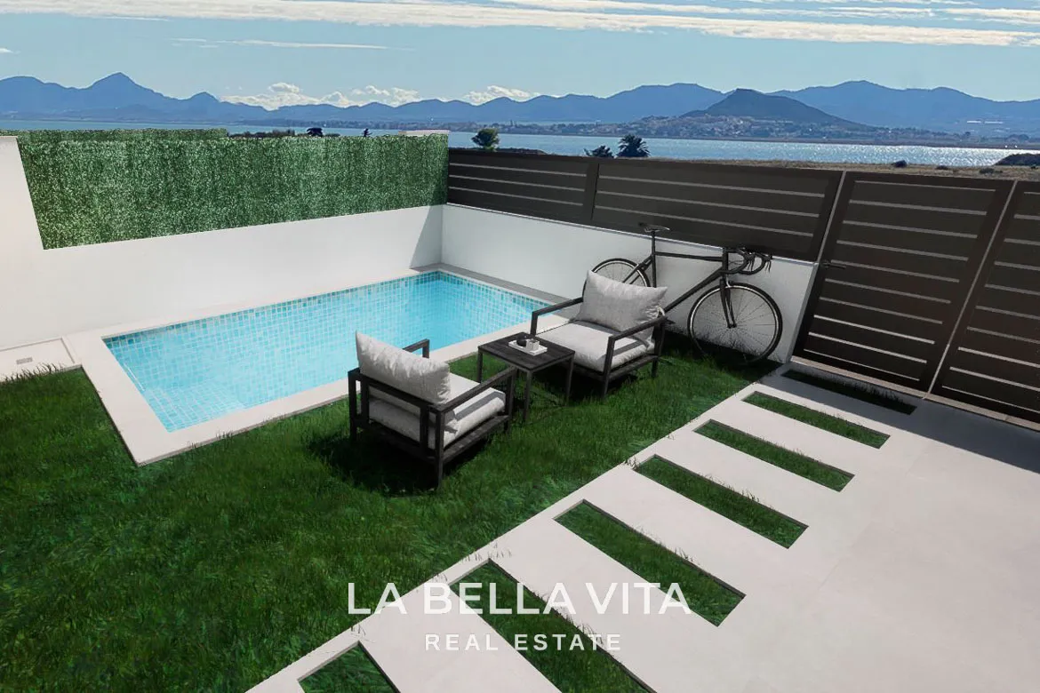 Cheap New Build Villa with private pool for sale in Los Alcazares, Murcia