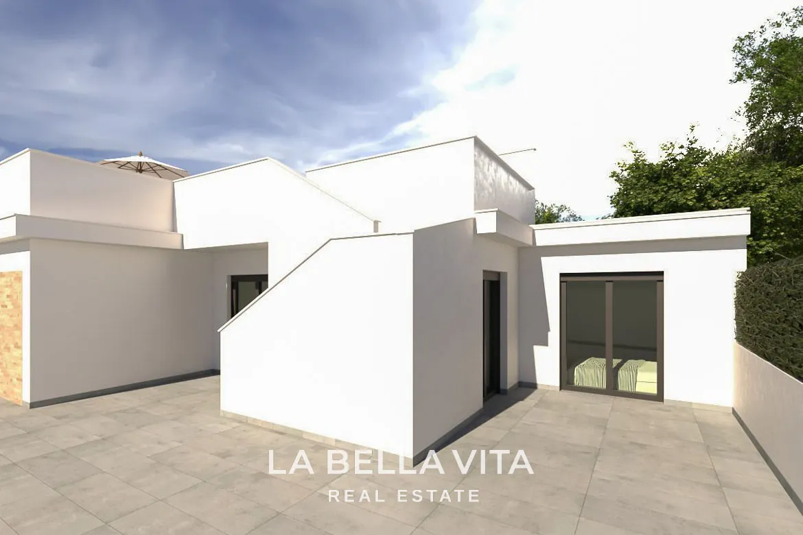 Cheap New Build Villa with private pool for sale in Los Alcazares, Murcia