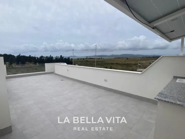 Cheap New Build Villa with private pool for sale in Los Alcazares, Murcia