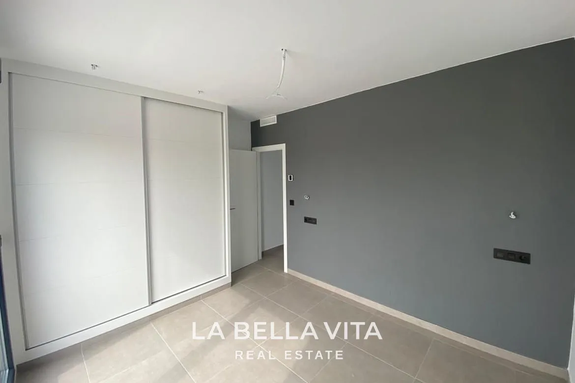 Cheap New Build Villa with private pool for sale in Los Alcazares, Murcia
