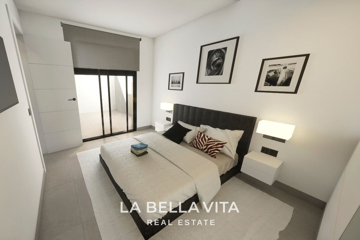 Cheap New Build Villa with private pool for sale in Los Alcazares, Murcia
