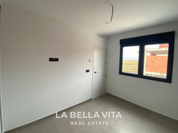 Cheap New Build Villa with private pool for sale in Los Alcazares, Murcia