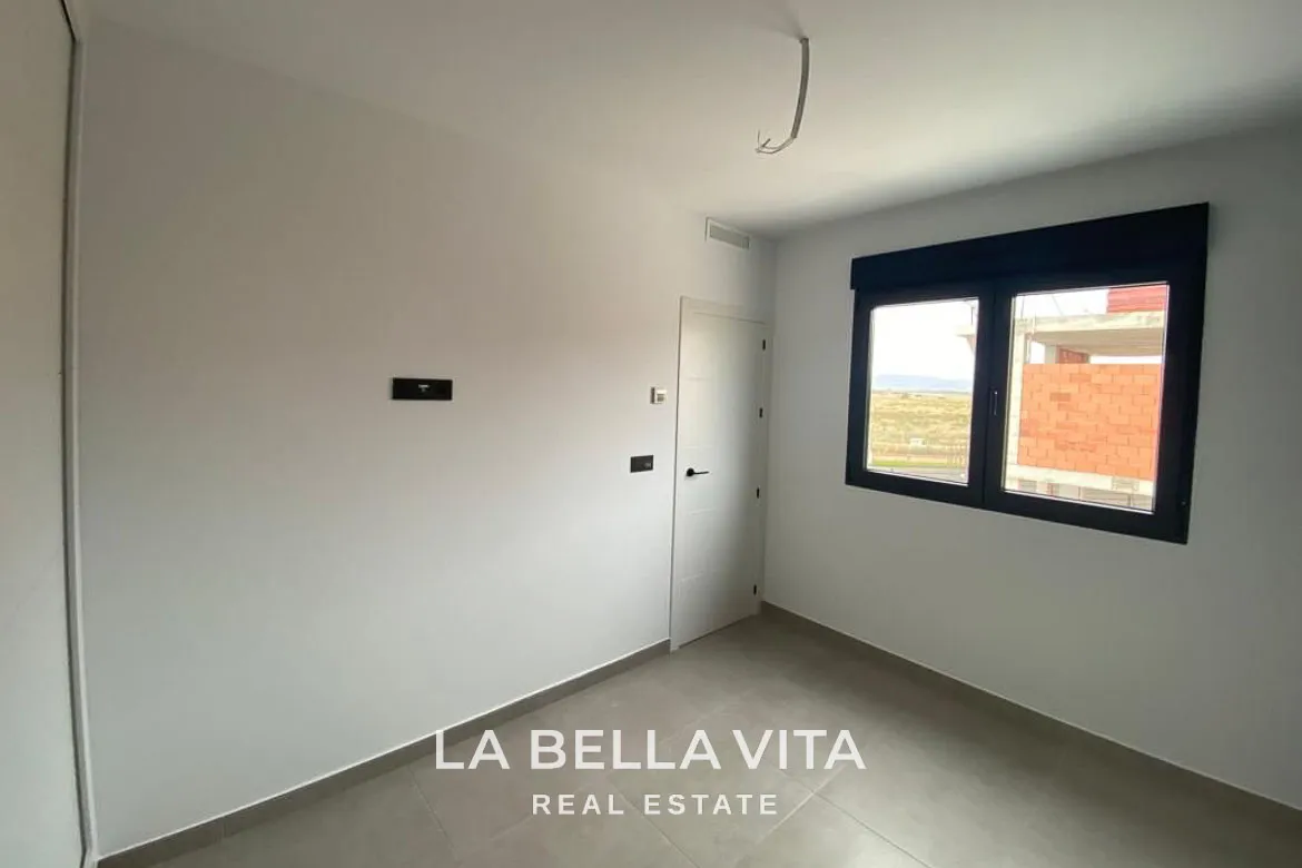 Cheap New Build Villa with private pool for sale in Los Alcazares, Murcia