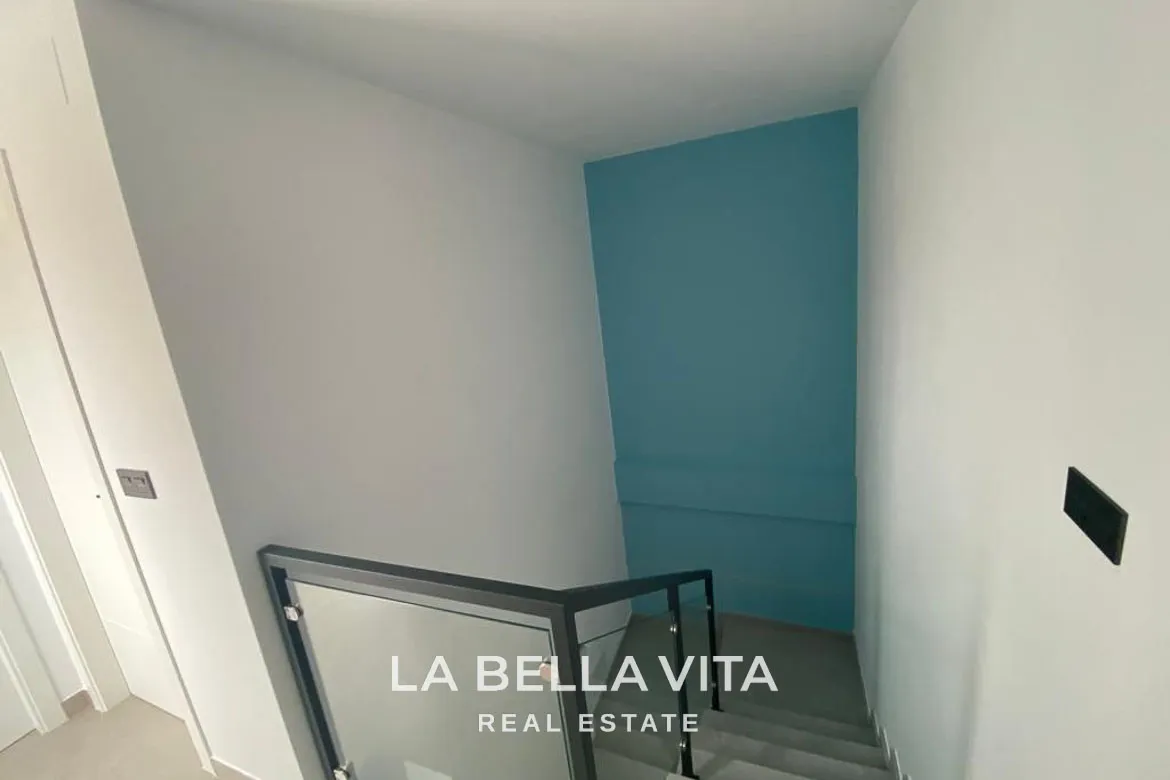 Cheap New Build Villa with private pool for sale in Los Alcazares, Murcia