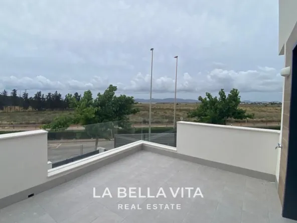Cheap New Build Villa with private pool for sale in Los Alcazares, Murcia
