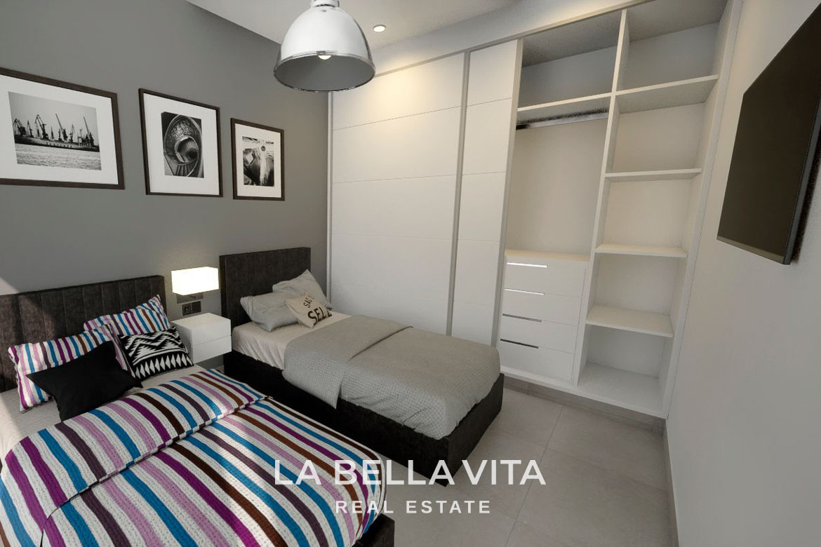 Cheap Villa for Sale in Los Alcázares – Private Pool, Rooftop Solarium & Modern Design Near the Beach