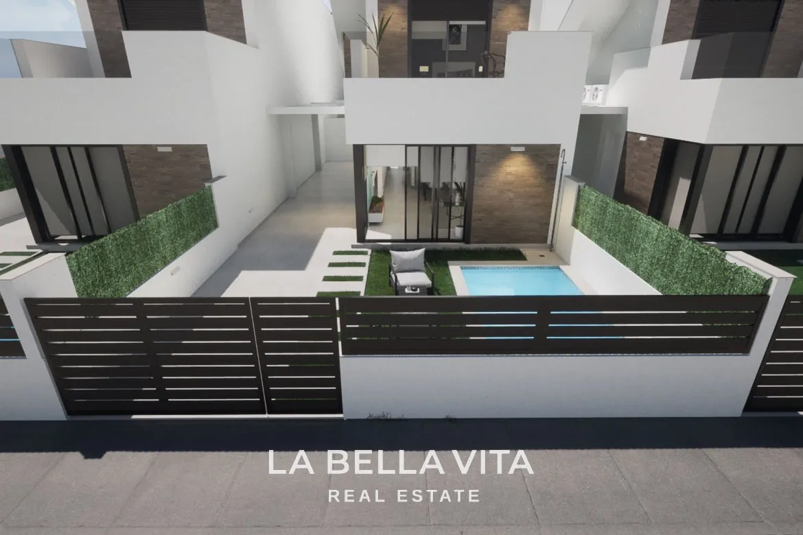 Cheap New Build Villa with private pool for sale in Los Alcazares, Murcia