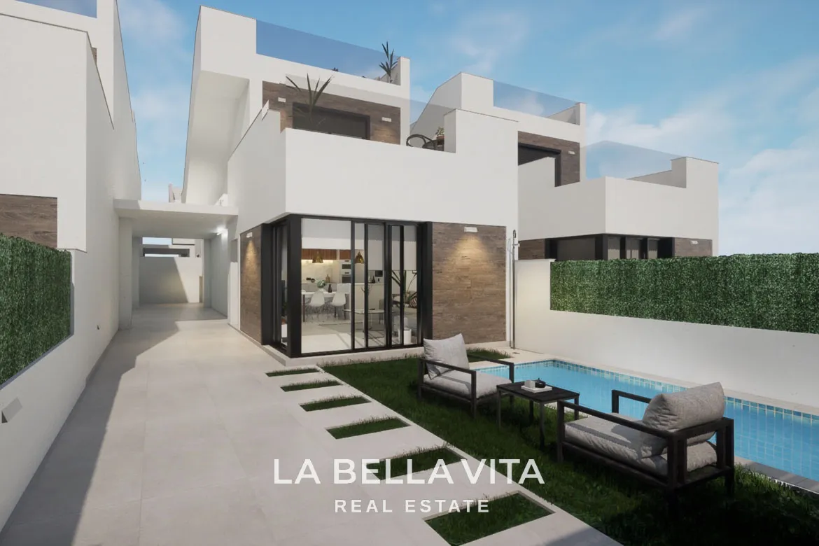 Cheap New Build Villa with private pool for sale in Los Alcazares, Murcia