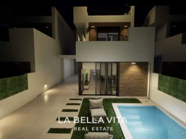 Cheap New Build Villa with private pool for sale in Los Alcazares, Murcia