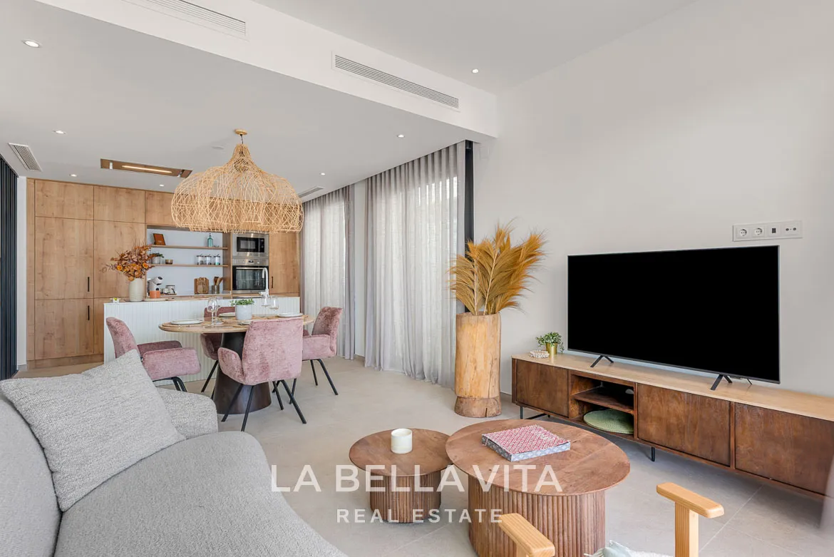 Modern New Build Properties with Pool and Basement for Sale in Dolores, Alicante