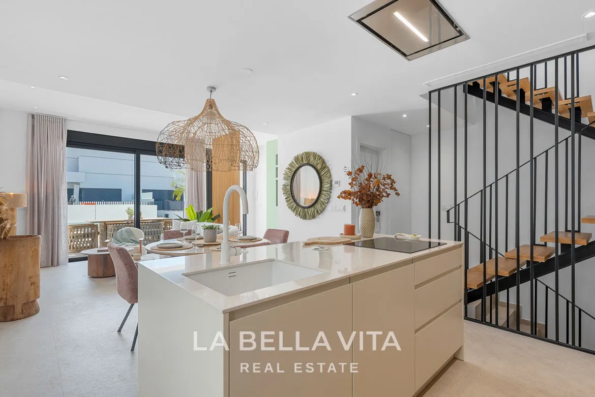 Modern New Build Properties with Pool and Basement for Sale in Dolores, Alicante