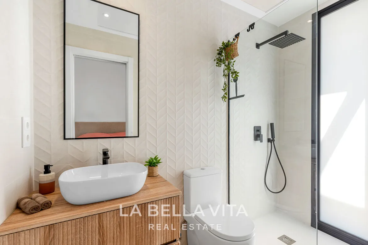 Modern New Build Properties with Pool and Basement for Sale in Dolores, Alicante