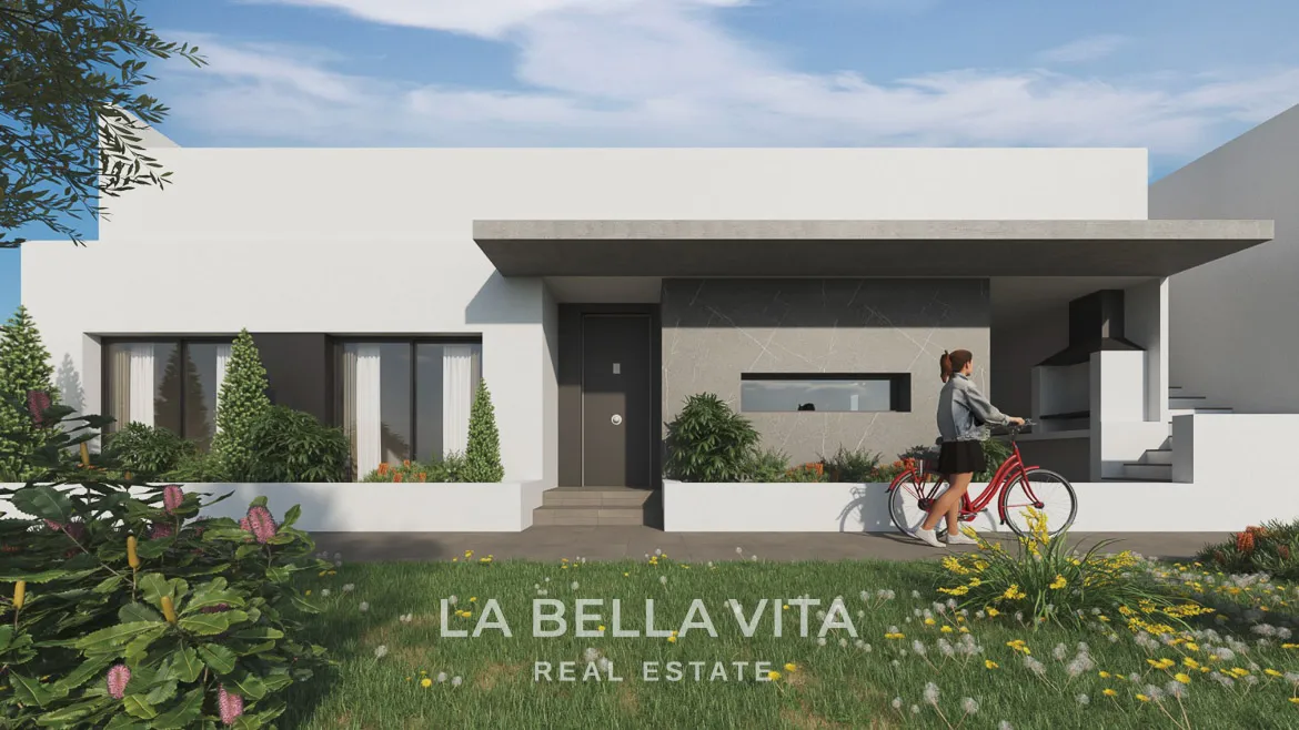 Modern New Build Villas for sale on One Floor in Torrevieja with closed garage and solarium - Sunset & Lake View