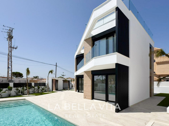 New Build Key Ready Villa with private pool for sale in Aguas Nuevas, Torrevieja