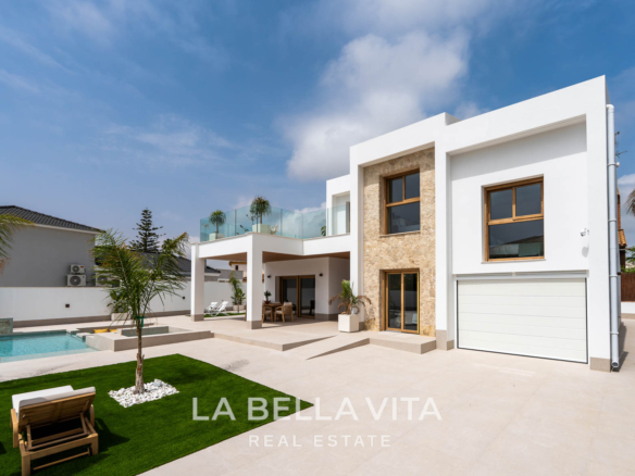 New Build Villa for sale in Campoamor, Orihuela Costa — Luxury Living Just 800 m from the Beach, with private pool and garage