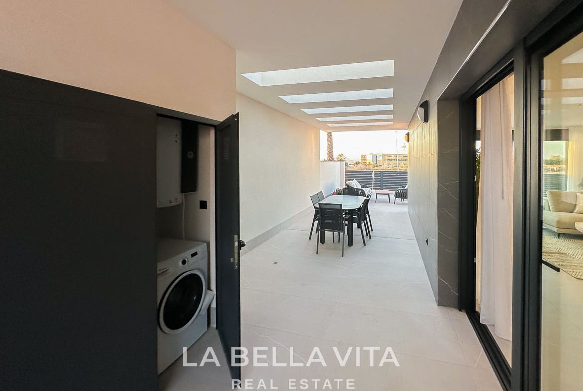 New Build Villas with Private Pool and Basement for sale n Torrevieja