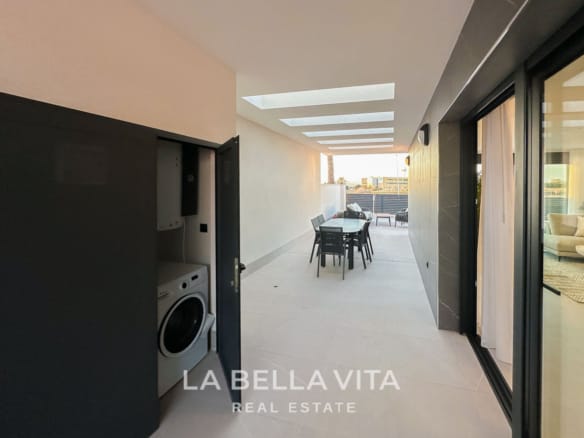 New Build Villas with Private Pool and Basement for sale n Torrevieja