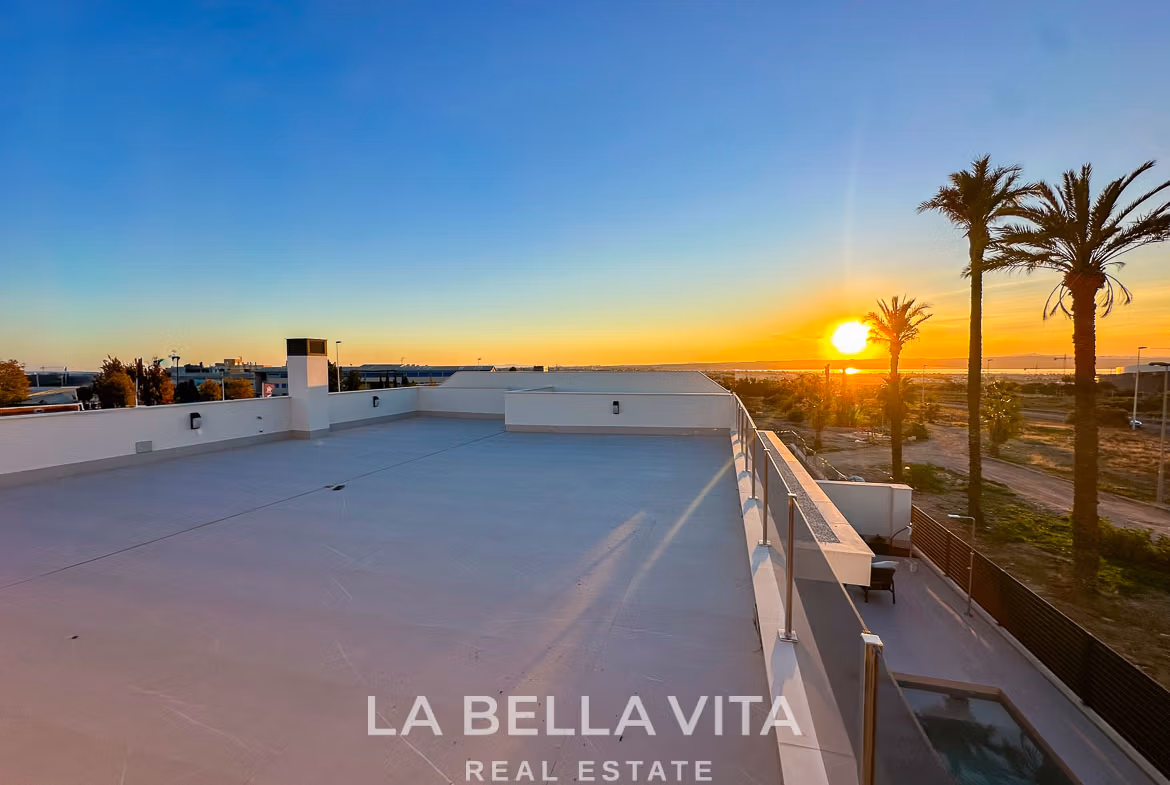 New Build Villas with Private Pool and Basement for sale n Torrevieja