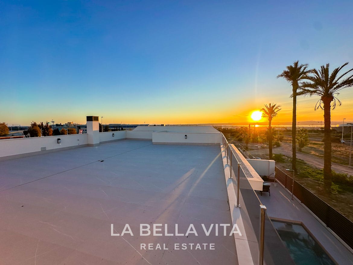 New Build Villas with Private Pool and Basement for sale n Torrevieja