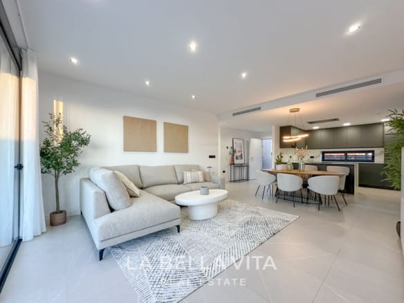 New Build Villas with Private Pool and Basement for sale n Torrevieja