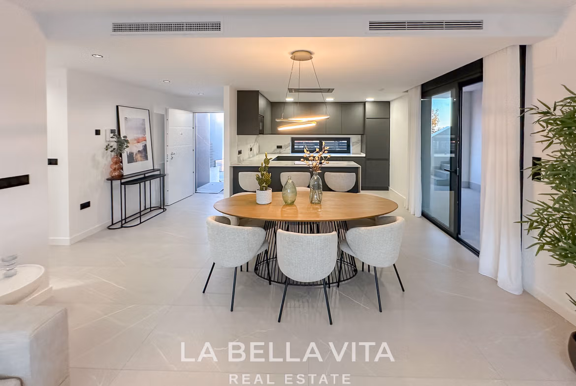 New Build Villas with Private Pool and Basement for sale n Torrevieja