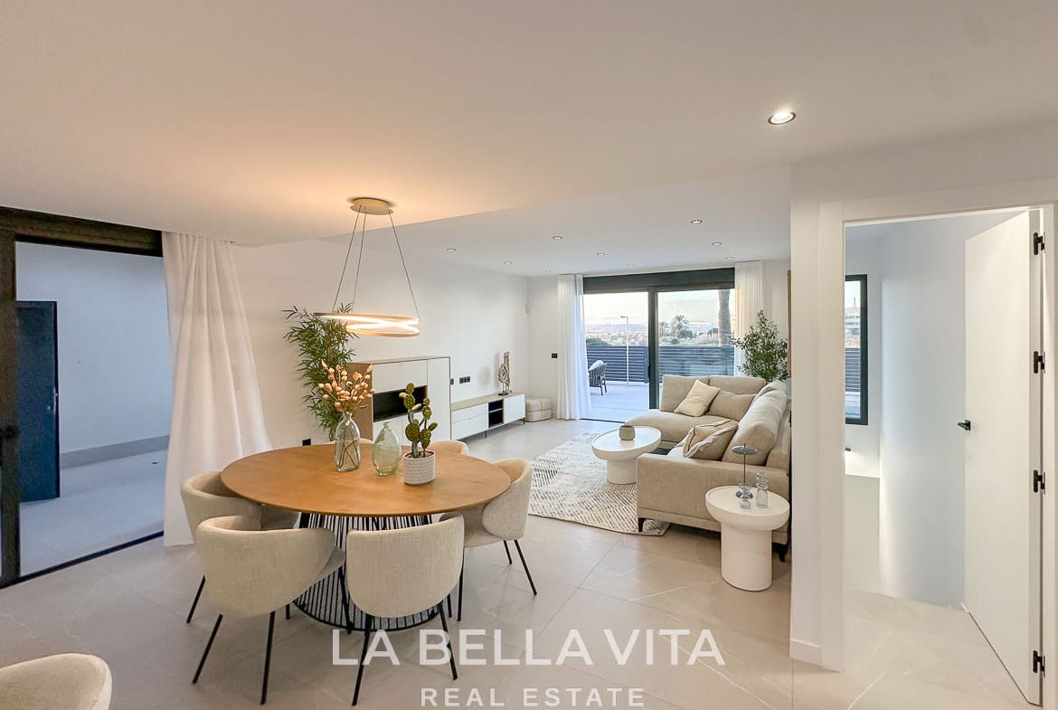 New Build Villas with Private Pool and Basement for sale n Torrevieja