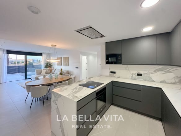 New Build Villas with Private Pool and Basement for sale n Torrevieja