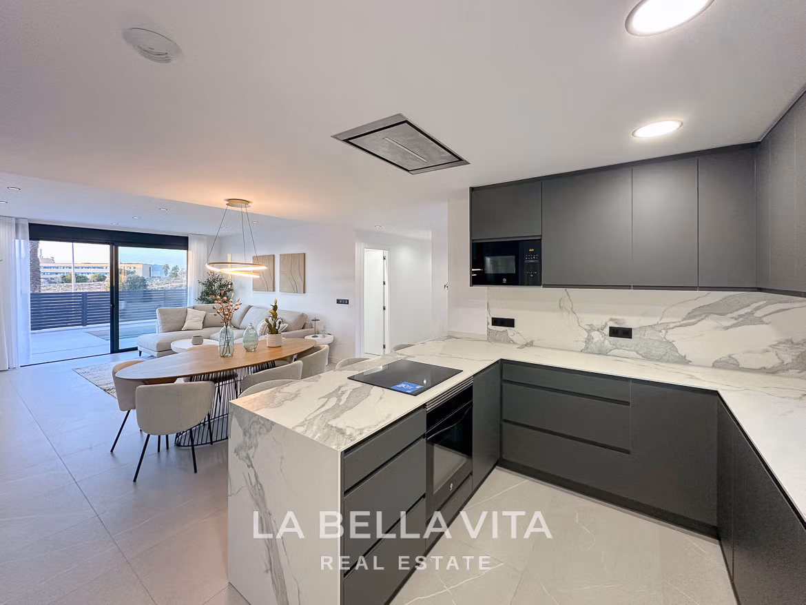 New Build Villas with Private Pool and Basement for sale n Torrevieja