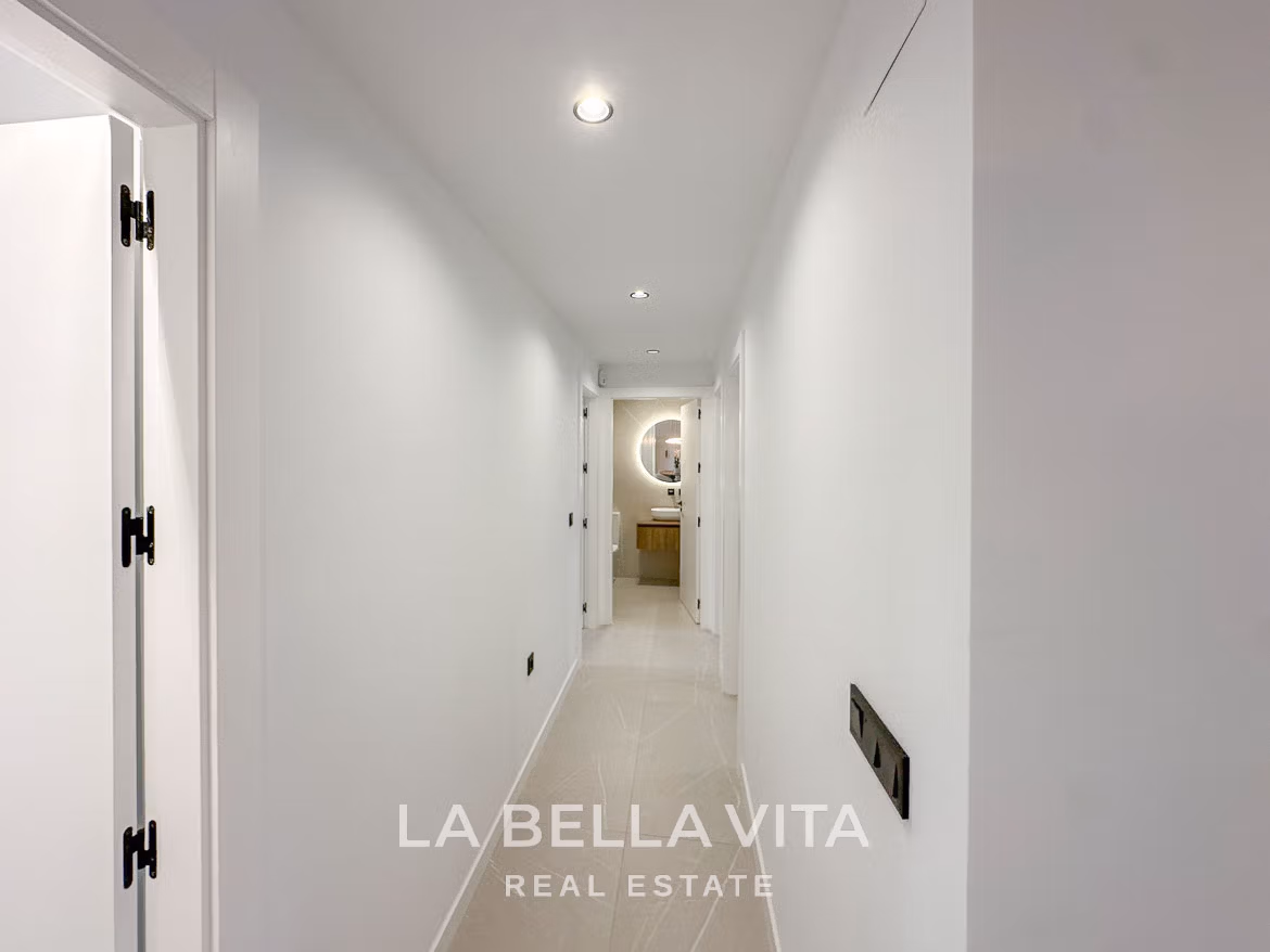 New Build Villas with Private Pool and Basement for sale n Torrevieja