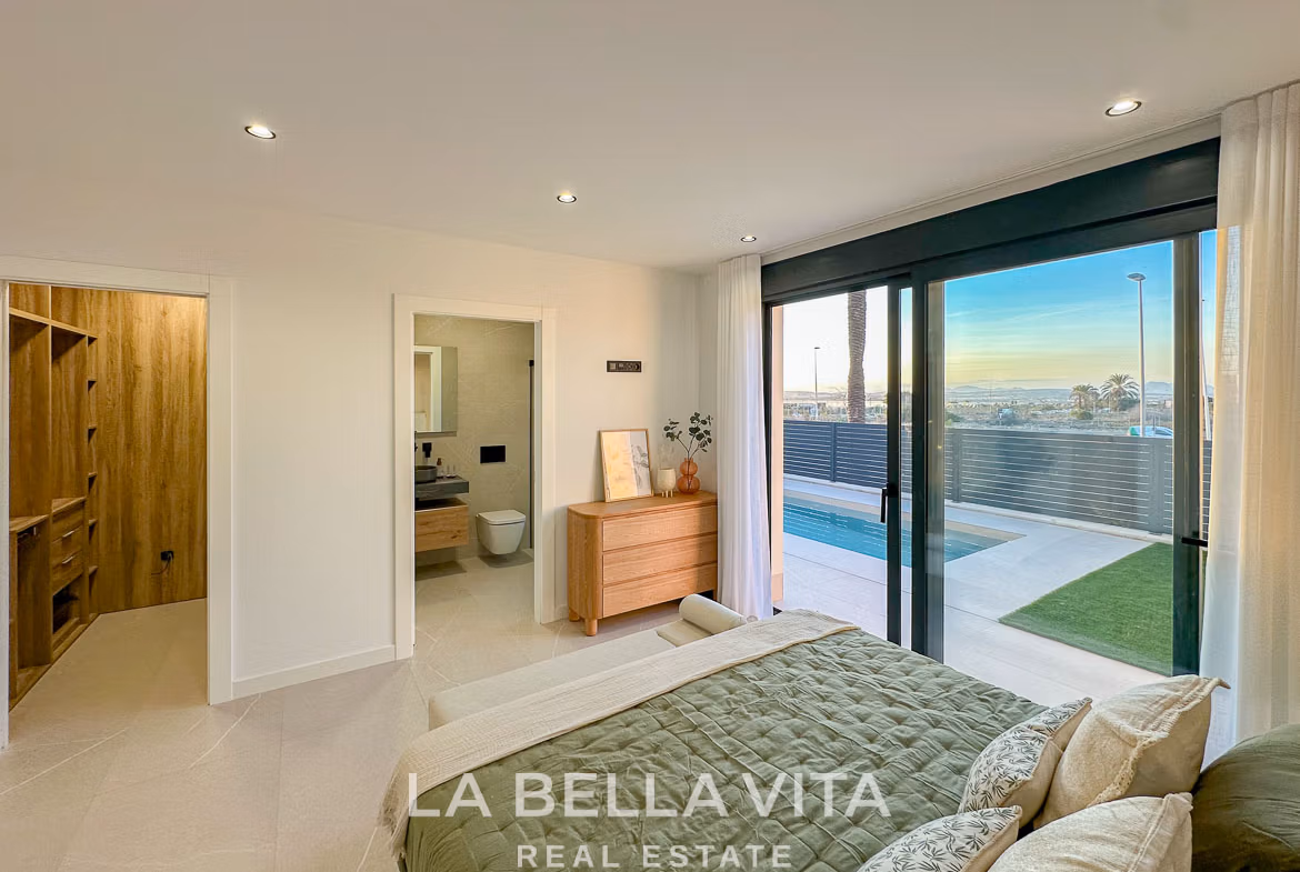 New Build Villas with Private Pool and Basement for sale n Torrevieja