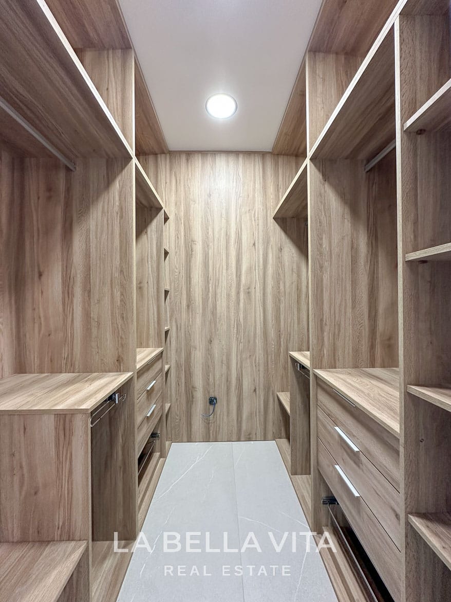 New Build Villas with Private Pool and Basement for sale n Torrevieja