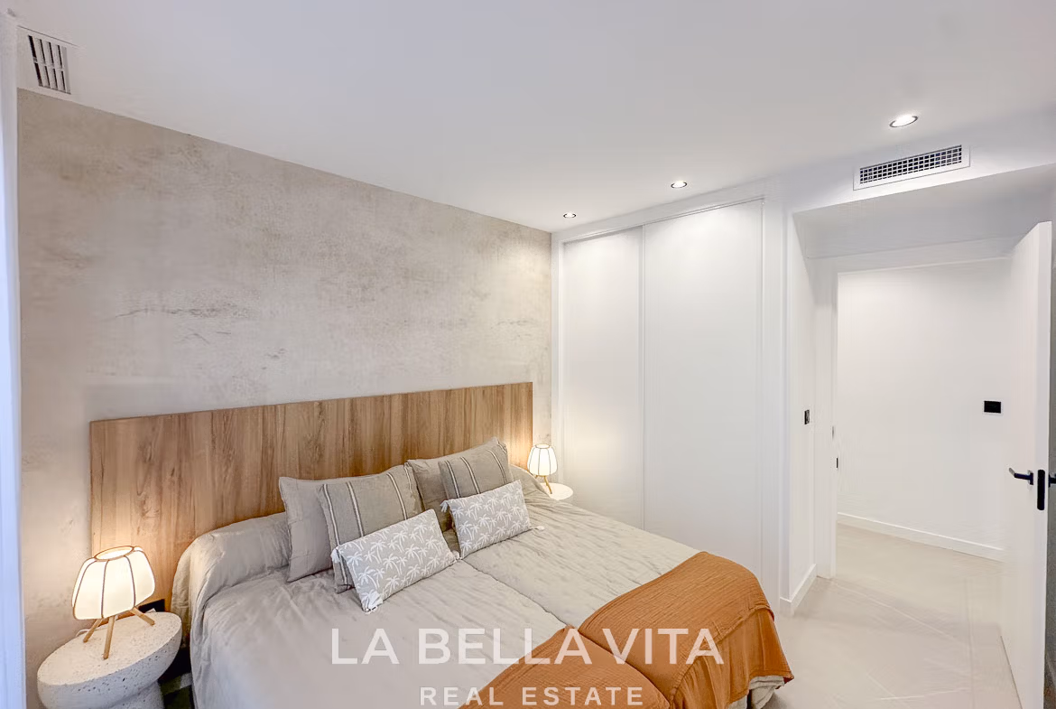 New Build Villas with Private Pool and Basement for sale n Torrevieja