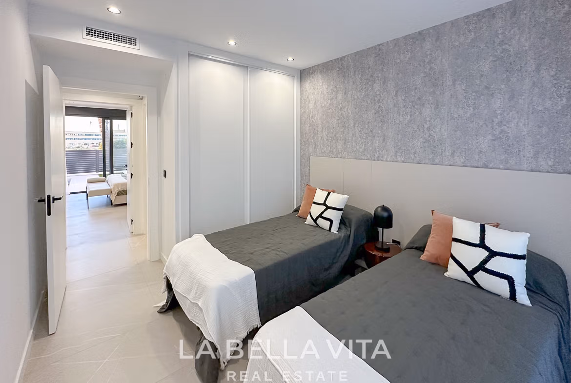 New Build Villas with Private Pool and Basement for sale n Torrevieja