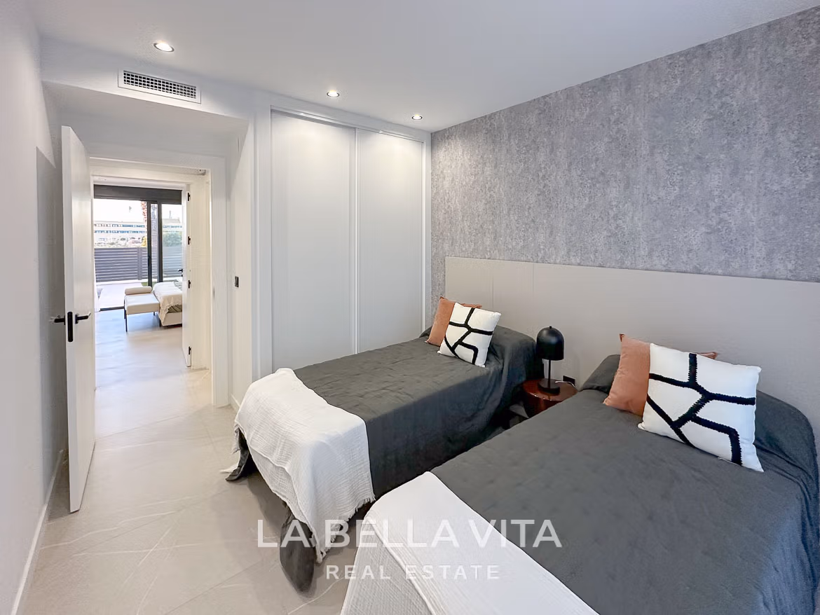 New Build Villas with Private Pool and Basement for sale n Torrevieja