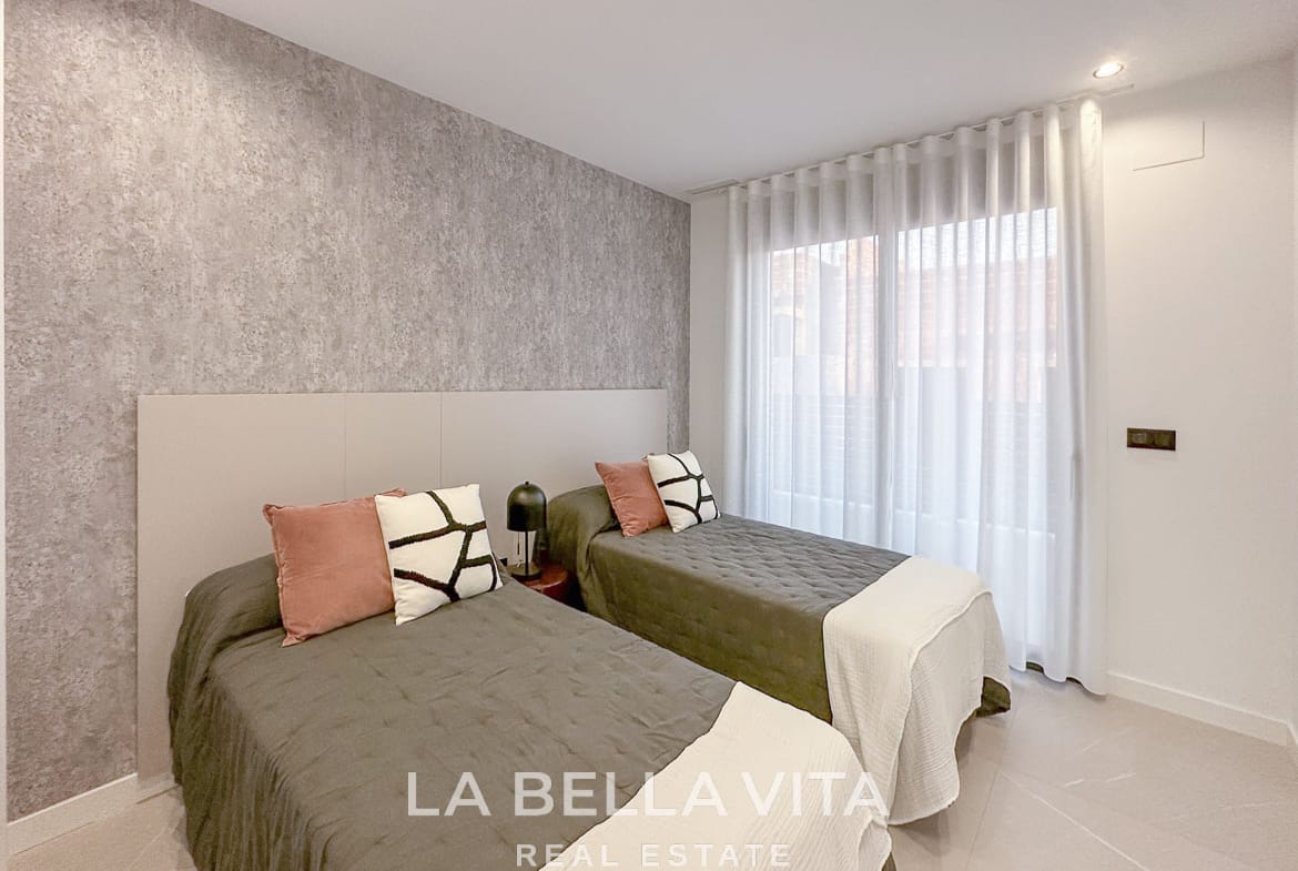 New Build Villas with Private Pool and Basement for sale n Torrevieja