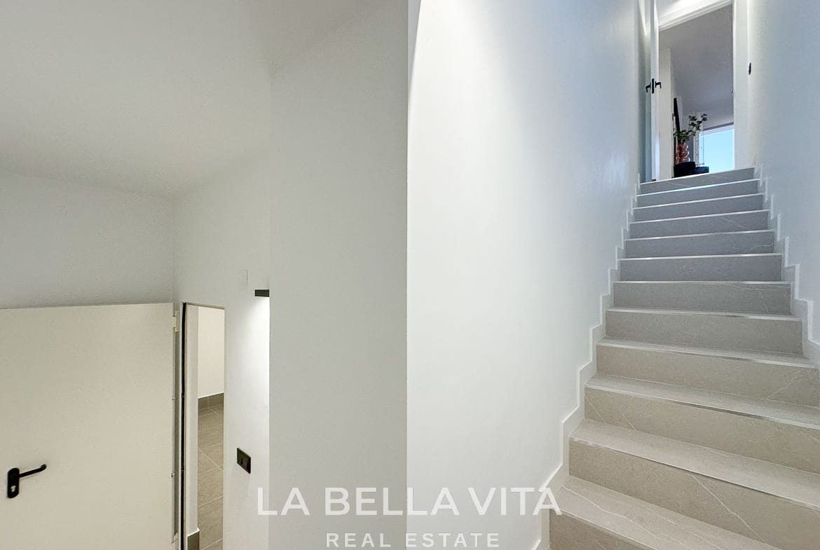 New Build Villas with Private Pool and Basement for sale n Torrevieja