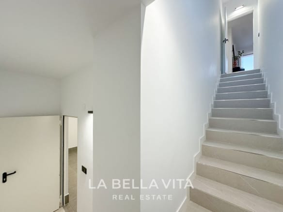 New Build Villas with Private Pool and Basement for sale n Torrevieja