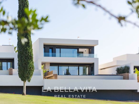 New Build Luxury Frontline Golf Villa for sale La Finca Golf, Algorfa – Private Pool, Underground Garage