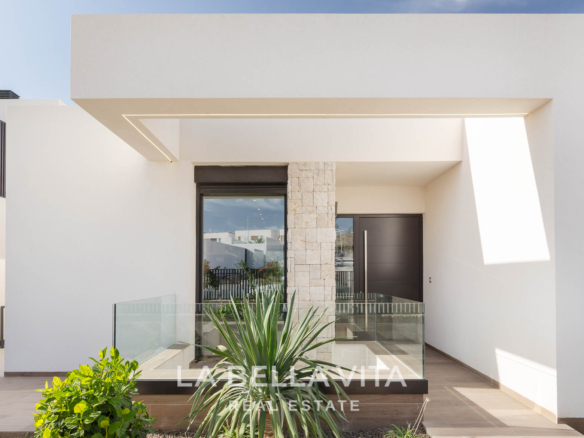 New Build Luxury Frontline Golf Villa for sale La Finca Golf, Algorfa – Private Pool, Underground Garage