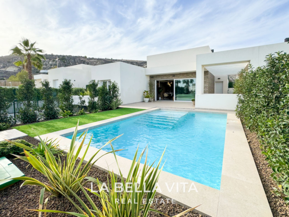 New Build Luxury Villa with private pool for sale in La Finca Golf, Algorfa