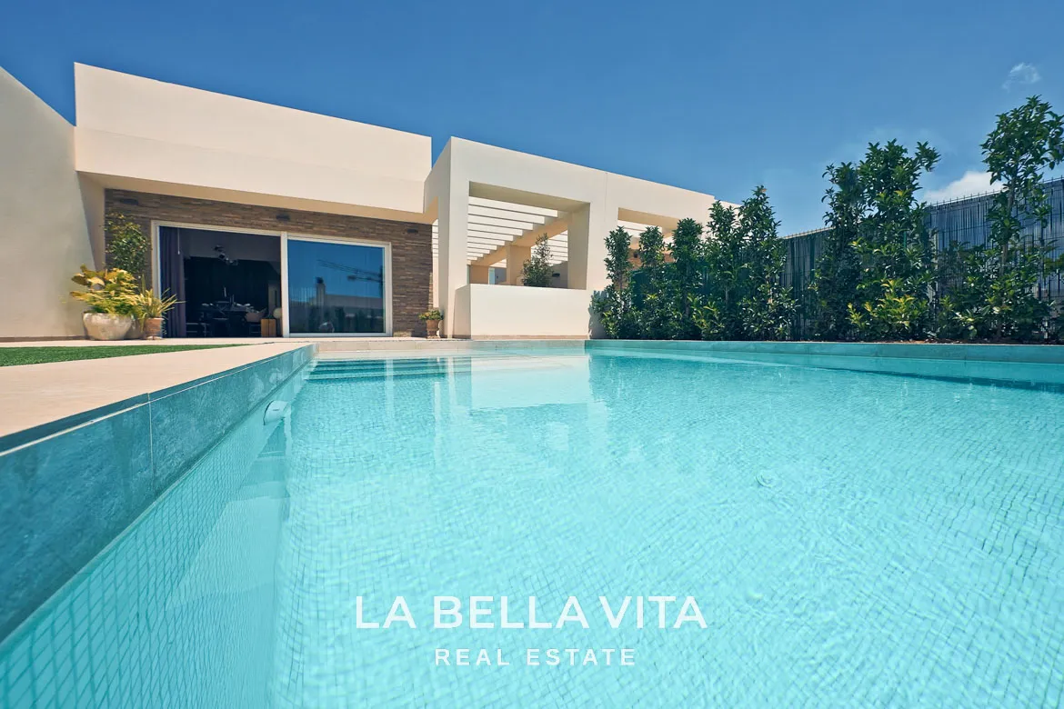 New Build Luxury Villa with private pool for sale in La Finca Golf, Algorfa