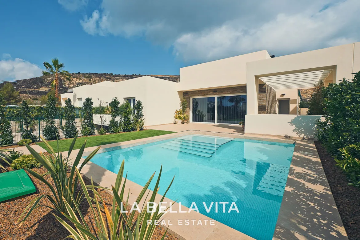 New Build Luxury Villa with private pool for sale in La Finca Golf, Algorfa