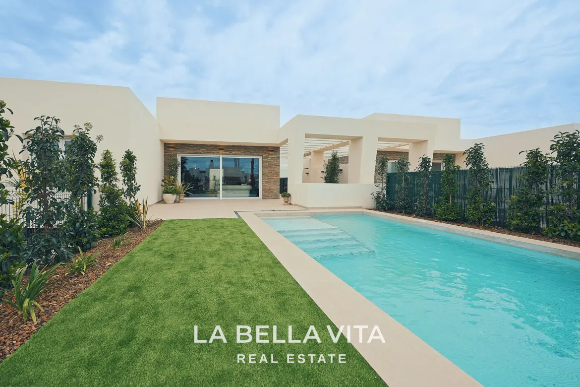 New Build Luxury Villa with private pool for sale in La Finca Golf, Algorfa