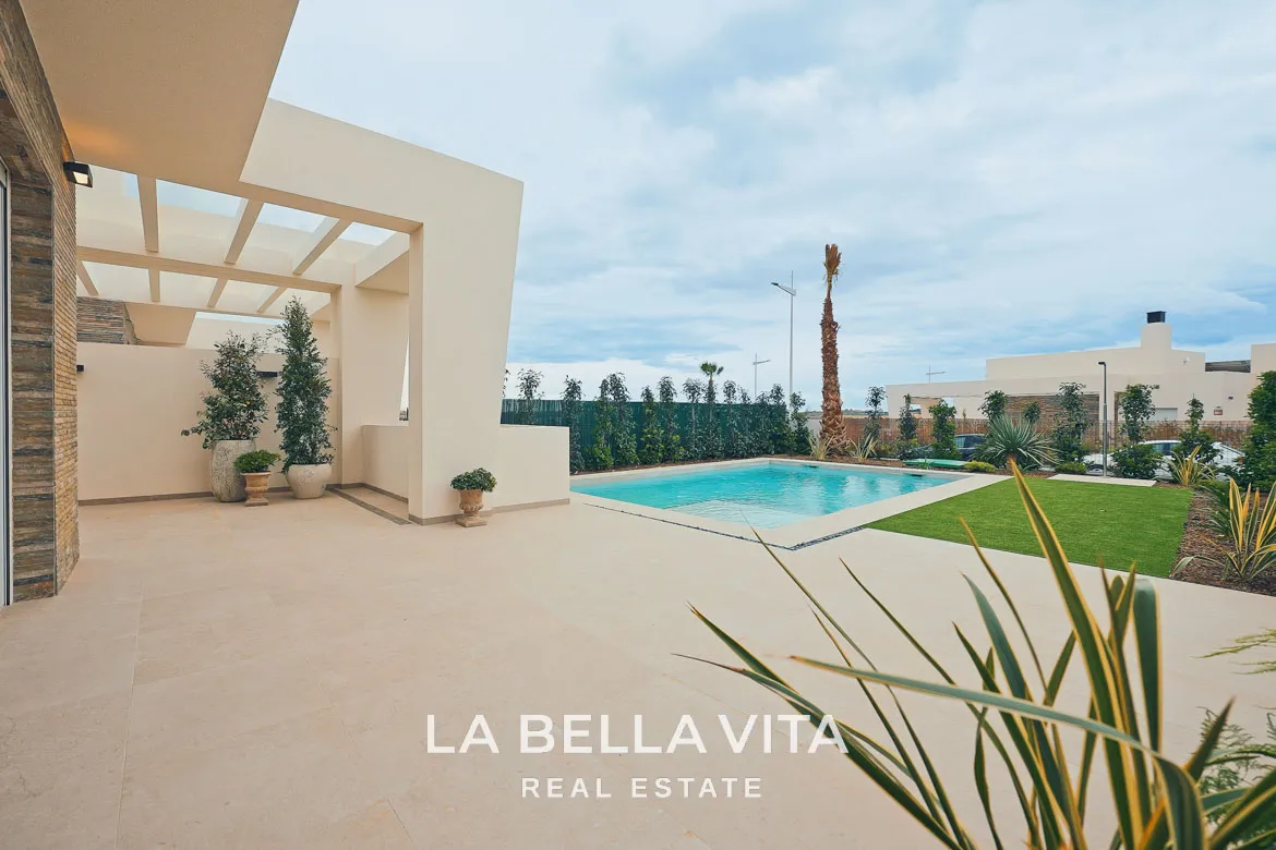 New Build Luxury Villa with private pool for sale in La Finca Golf, Algorfa