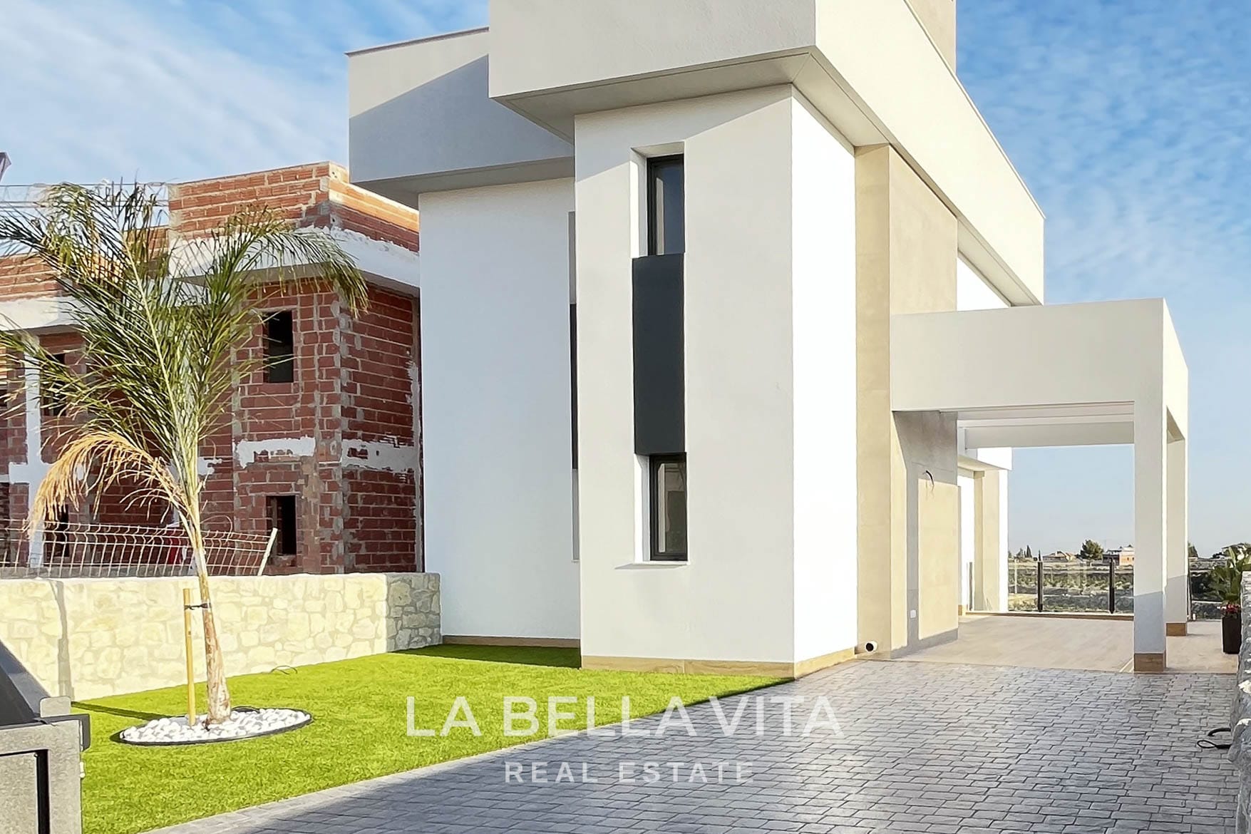 New Build Properties for sale in Algorfa La Finca Golf with Private Pool and Basement