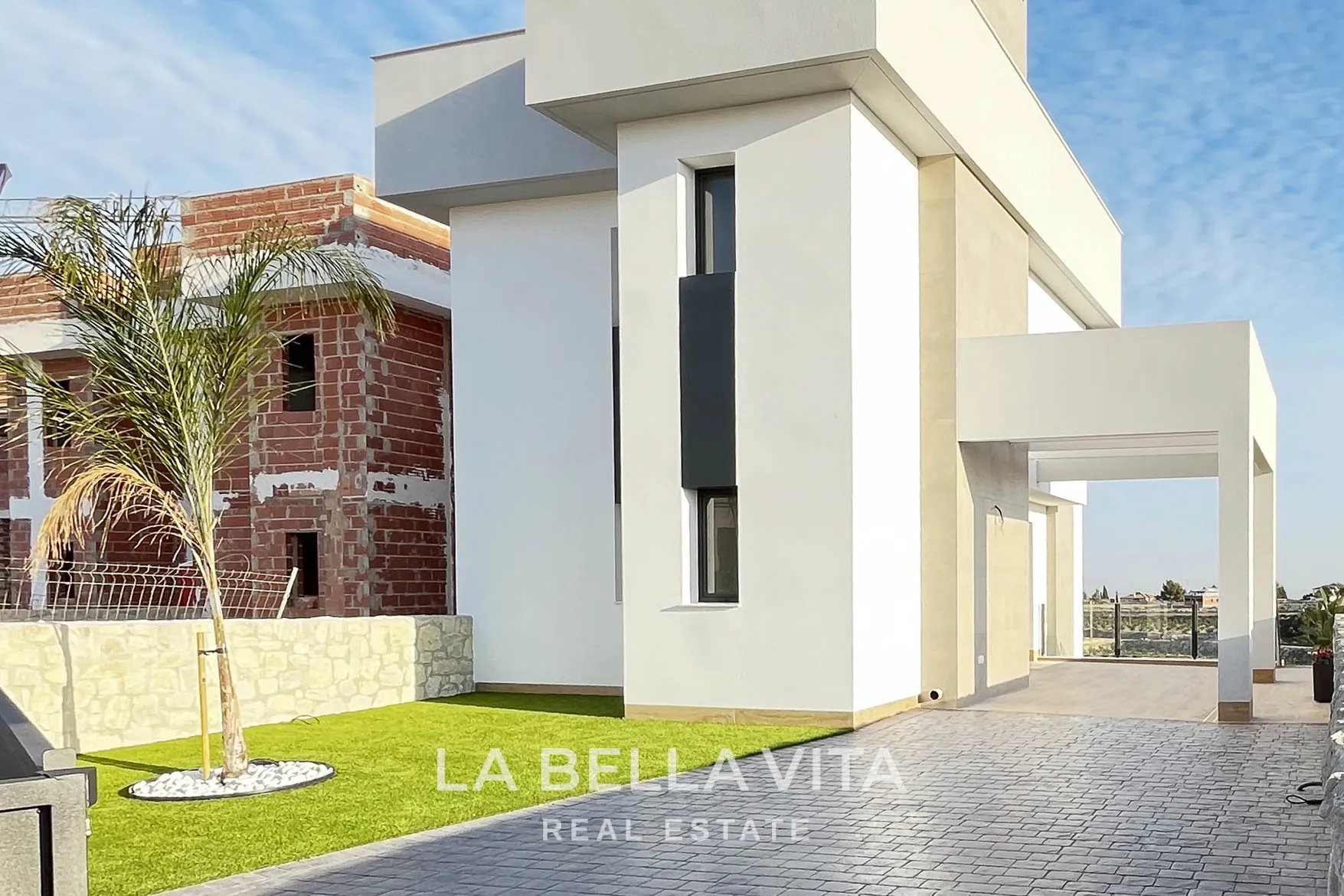 New Build Properties for sale in Algorfa La Finca Golf with Private Pool and Basement