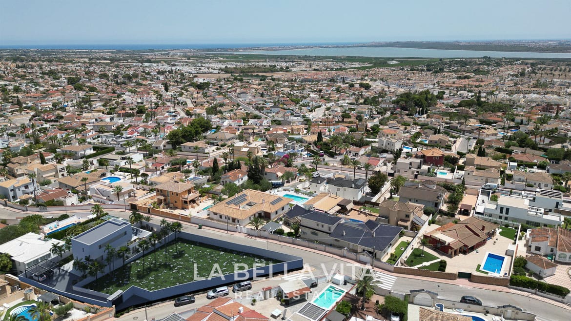 Exclusive New Build Villas with Sea & Lagoon Views and Private Pool for sale in Ciudad Quesada