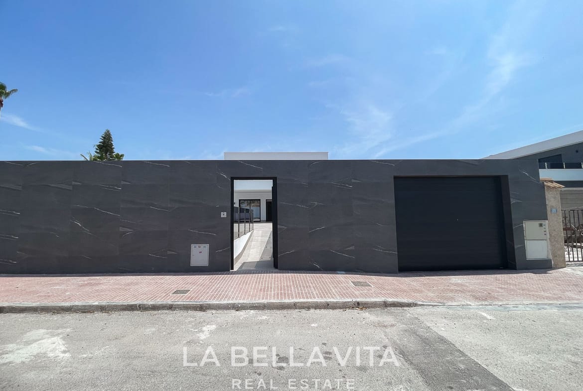 New Build Key Ready Detached Villa for sale in Ciudad Quesada with Private Pool & Basement Garage