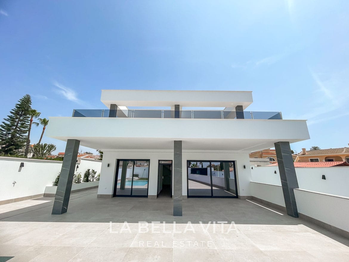 New Build Detached Villa for sale in Ciudad Quesada with Private Pool and Basement Garage-08 New Build Key Ready Detached Villa for sale in Ciudad Quesada with Private Pool & Basement Garage