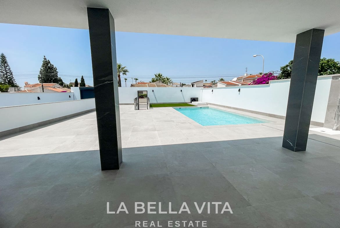 New Build Key Ready Detached Villa for sale in Ciudad Quesada with Private Pool & Basement Garage